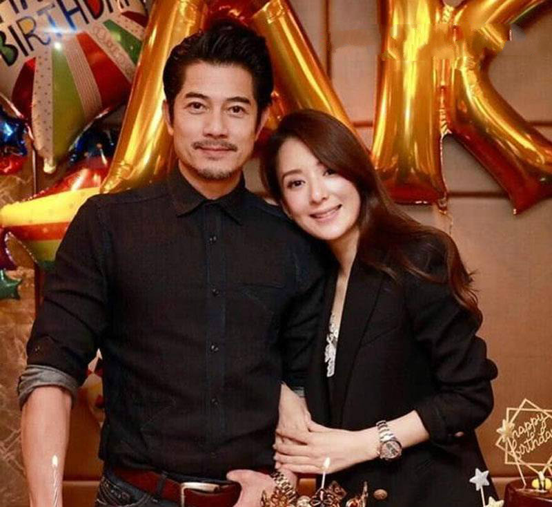 為了一個女人！郭富城「帶妻兒赴靈堂弔唁」　堅持「親送對方最後一程」扶棺畫面曝光