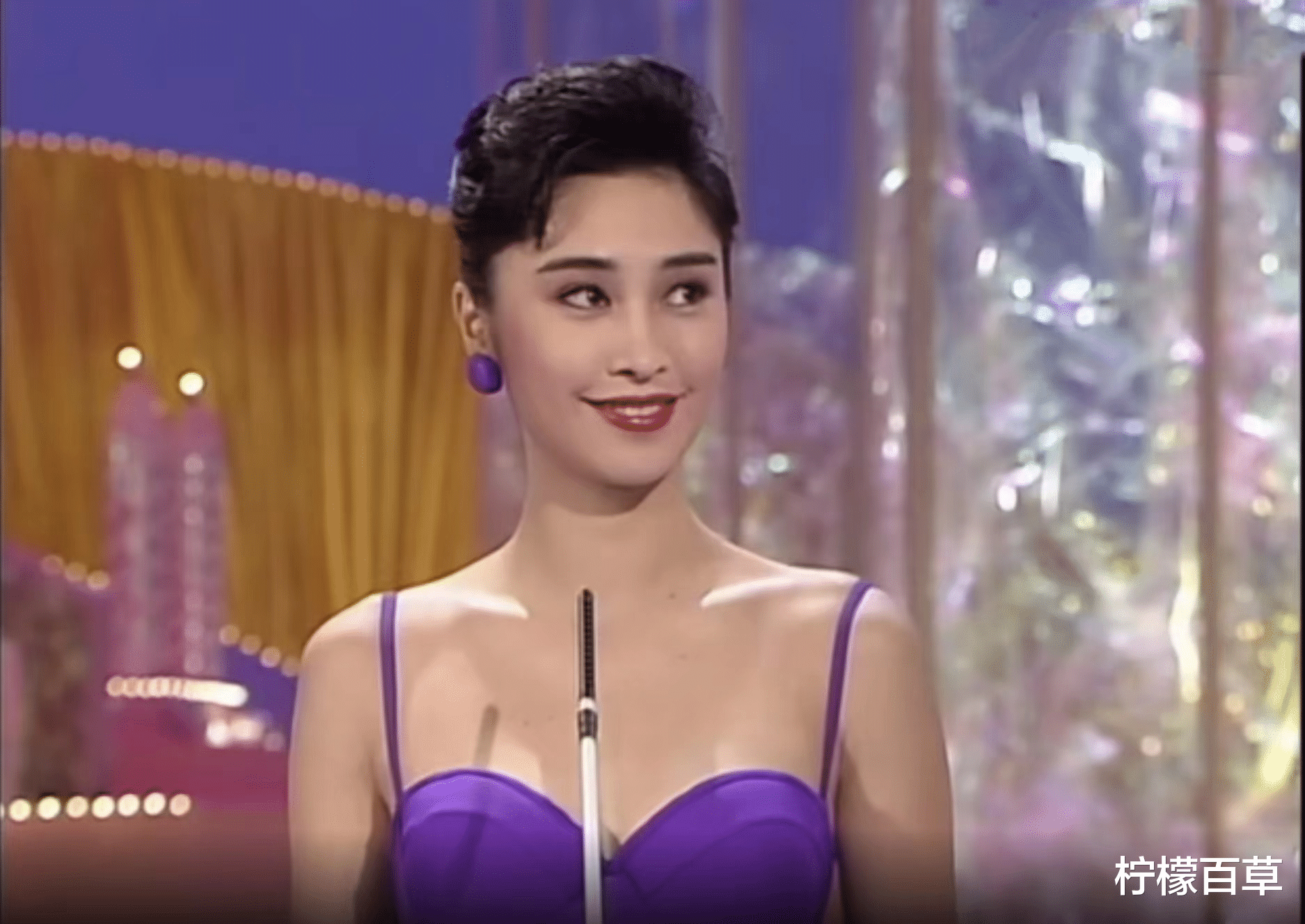 一見鍾情就是30年！54歲男星「談起愛妻仍臉紅」：她是無可取代的女人　「財政大權全歸她」要太太安心當少奶奶
