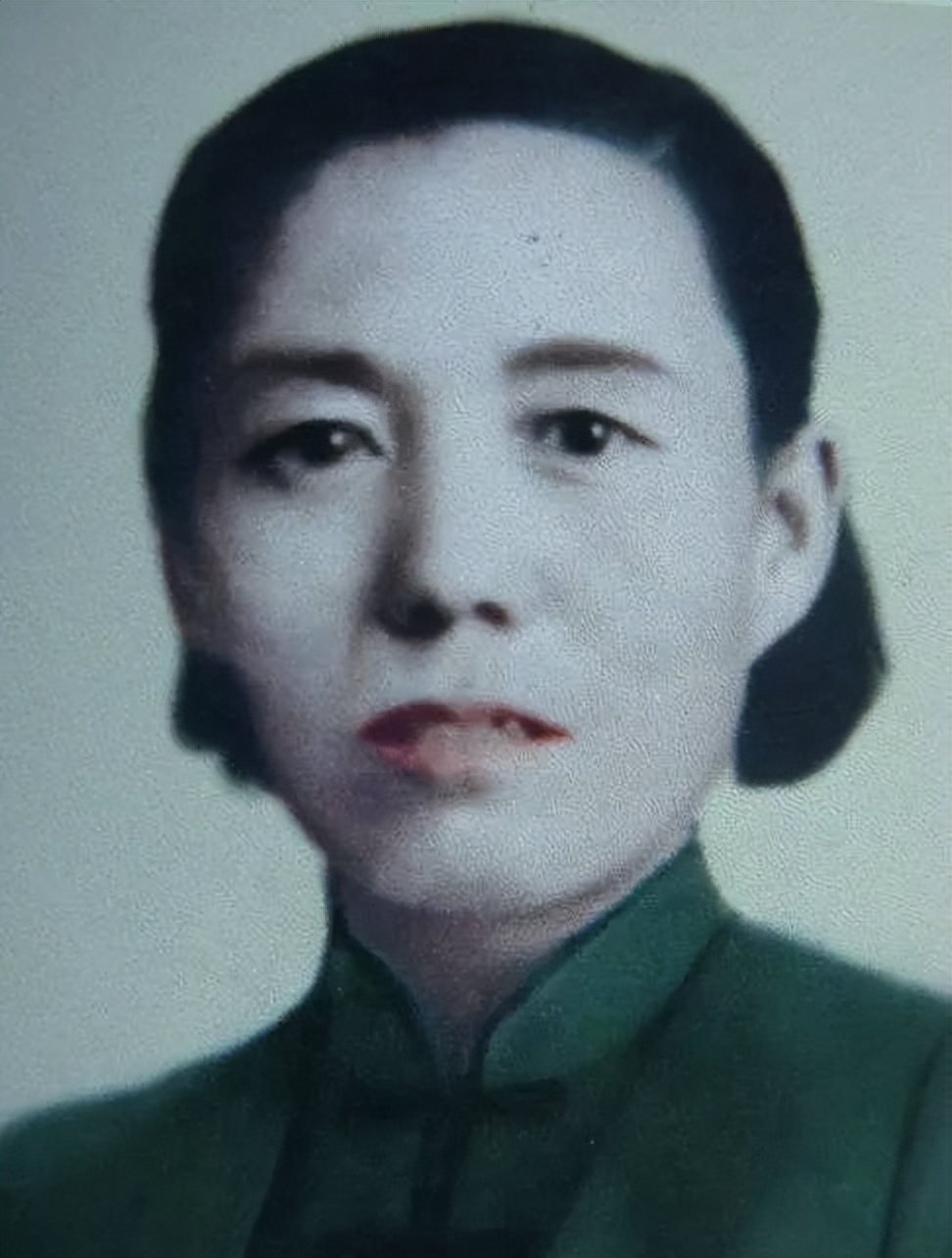她19歲嫁人52歲守寡！卻養育了「13個博士」柯林頓都對她讚不絕口　活了106歲「家訓僅12字」