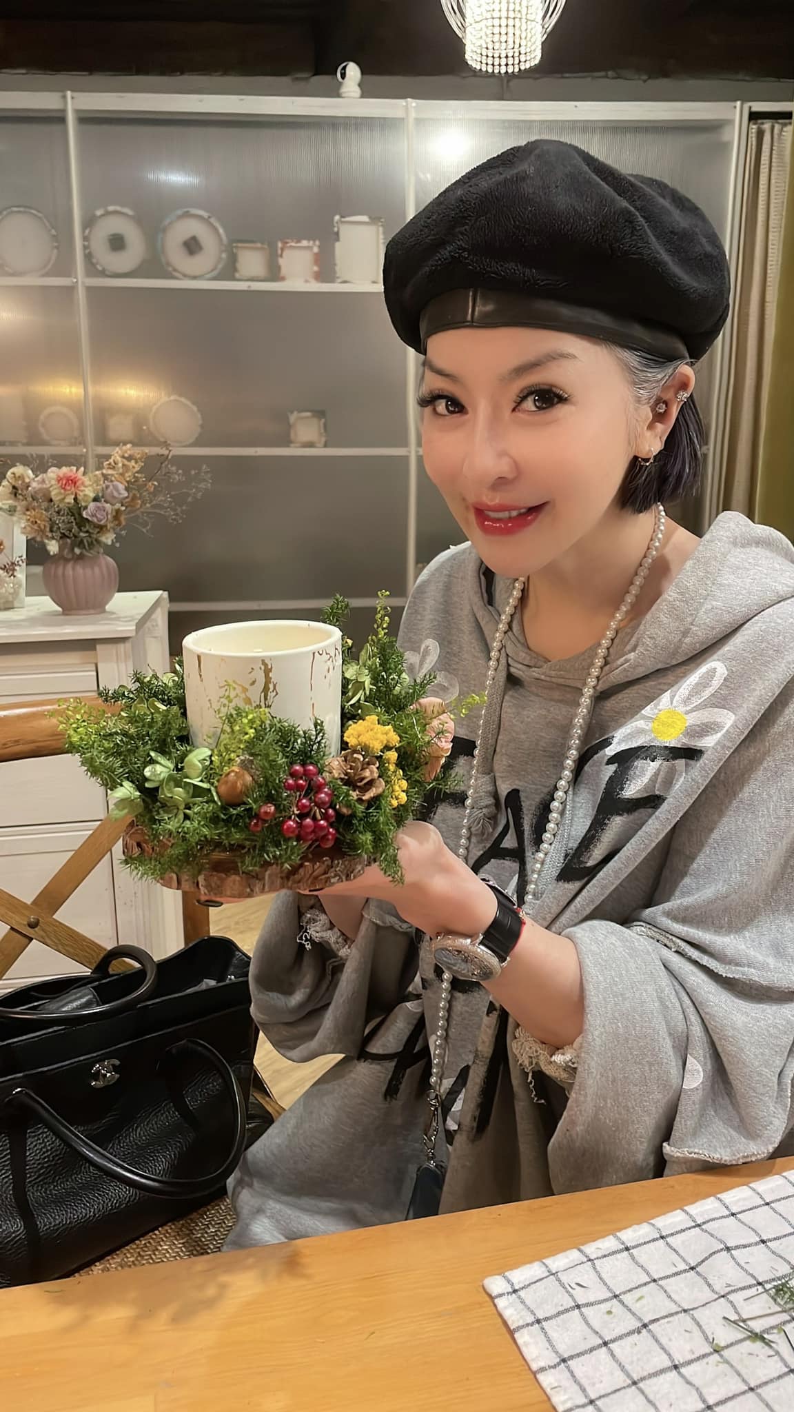 57歲辣姊曝光！曾莞婷「合體內衣皇后亮相」曝18年姊妹緣　副業全賠光「投資自己最賺」