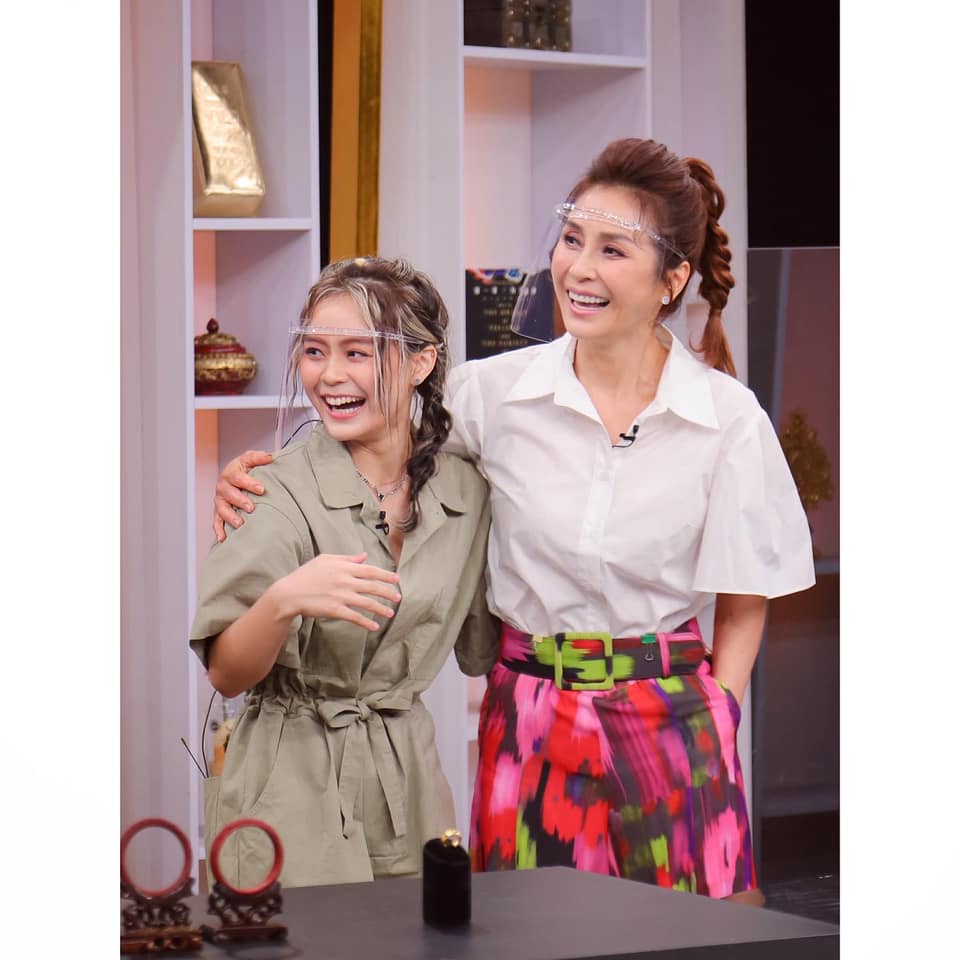 超級拜金女！《黃金歲月》馬德容「竟是星二代出身」　「母女貼臉合照」網驚：沒想到是她