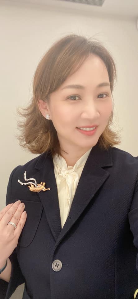 拜錯16年！郁方拜拜「觸1禁忌」被網友糾正要小心　隔1個月「再PO佛堂祭拜照」被讚好媳婦