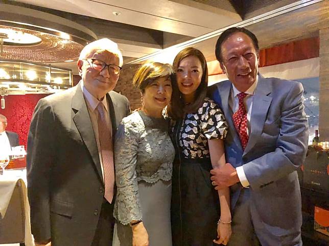 台積電董娘為母更內行！張淑芬罕吐「40年親子相處」當面紙育兒觀曝光　苦勸做媽「要釋懷學放手」：需要我才在