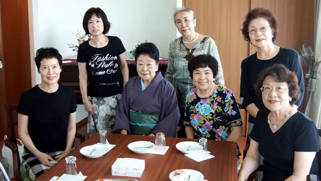 新家庭模式！平均80歲日本奶奶組「個個Seven」共居　「老年姐妹團」老得優雅：保持距離互相關照