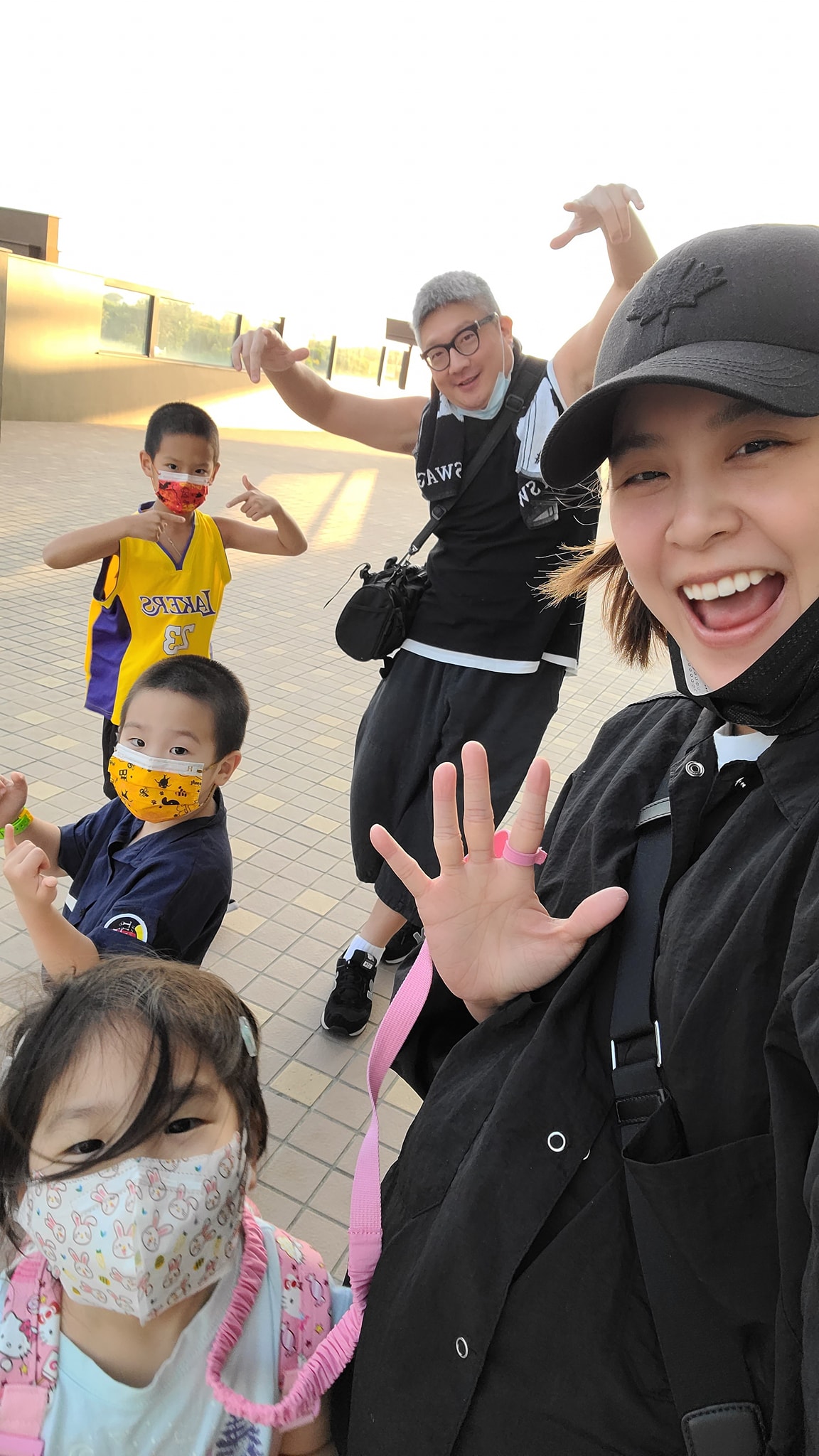 唸私立學校比較厲害？黃小柔送兒子念公立小學「被鄰居狂酸」　氣炸曝「2大原因」：哪裡比較差