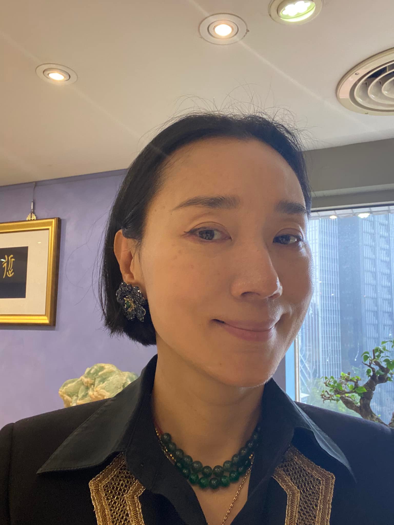 嫁百億富商6年！玉女掌門人大曬「超近距離淡妝照」　粉絲一看驚呆「愛情是天然保養品」