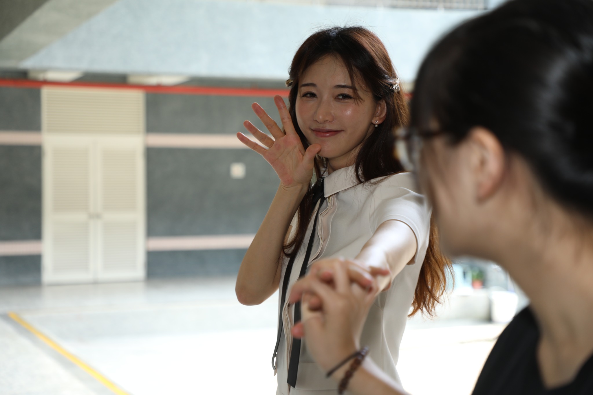 溫柔的反擊！林志玲「考卷被丟地上」一句話讓老師不再做　被欺負時「不慌不忙」：妥協不是委屈　