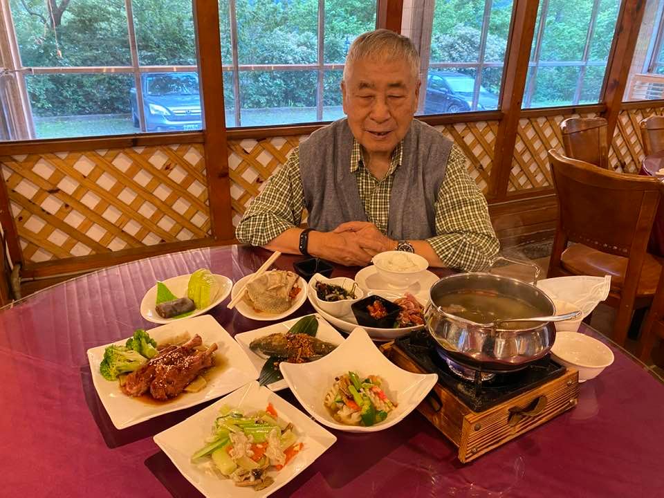退休後喪妻！主播李富城整整2年「自我封閉足不出戶」　忘了回家路「嚇到重新振作」：不想迷糊離開