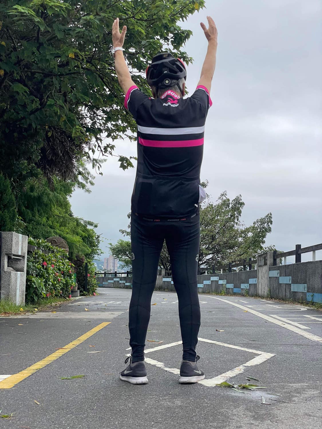 退休後喪妻！主播李富城整整2年「自我封閉足不出戶」　忘了回家路「嚇到重新振作」：不想迷糊離開