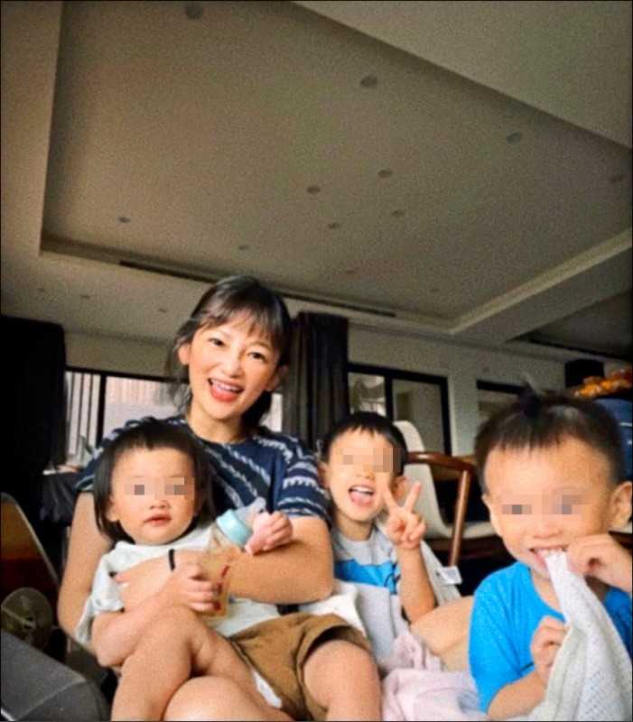 聽牌金曲歌后！議員夫人「被拱參選」：金曲結束有得忙了　曝戀愛往事甜喊「再生一個沒問題」