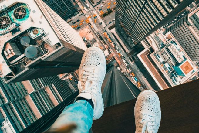 15歲童星遭霸凌輕生!她傷重還原狀況「電纜線救她一命」 淚崩「想不開不止一次」:該怎麼面對同學