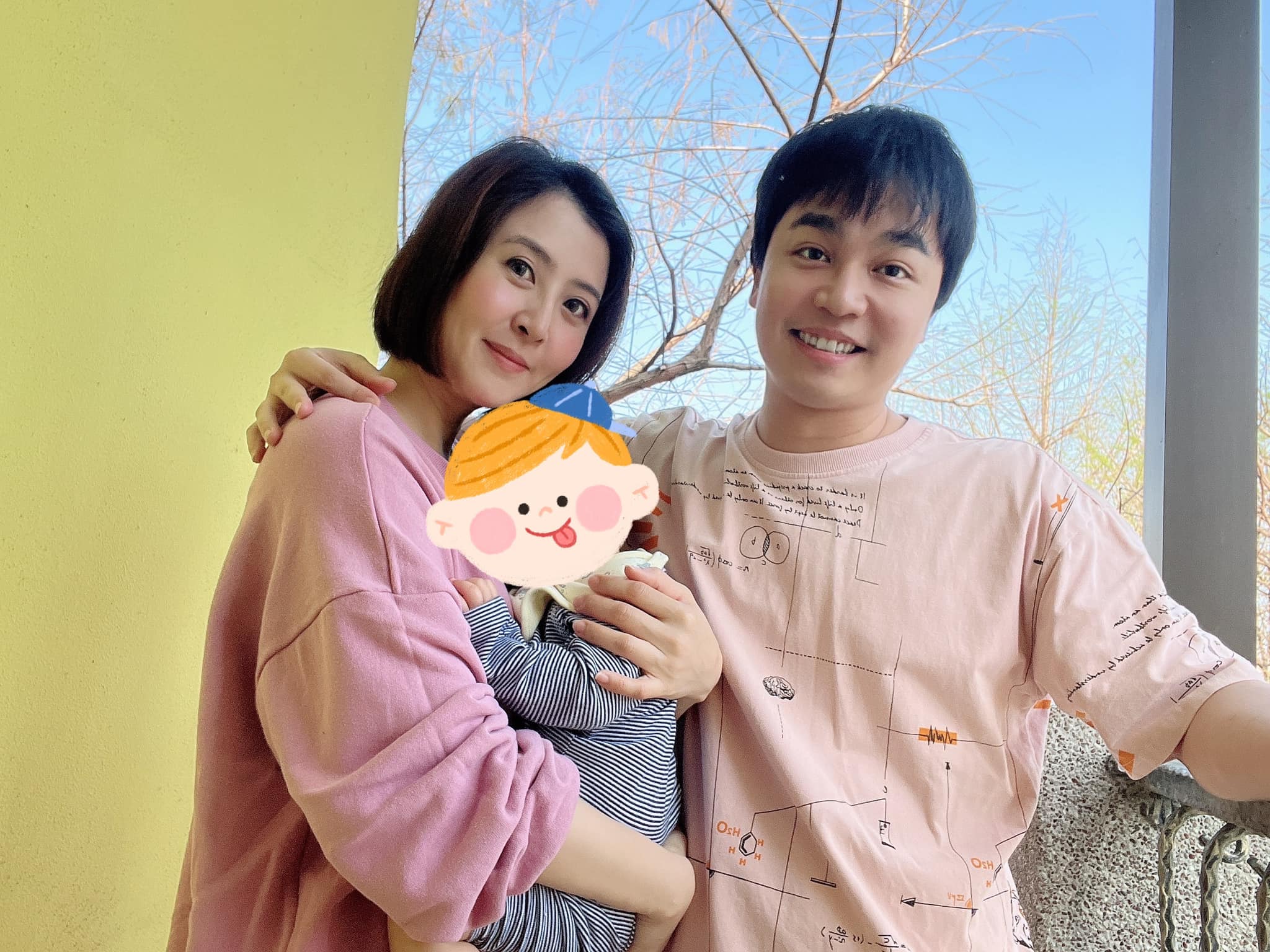 高齡產婦太辛苦！41歲李亮瑾「挺7個月大肚」自嘆身材全變形　「閨蜜籌畫大驚喜」她感動到哭：終於能喘口氣