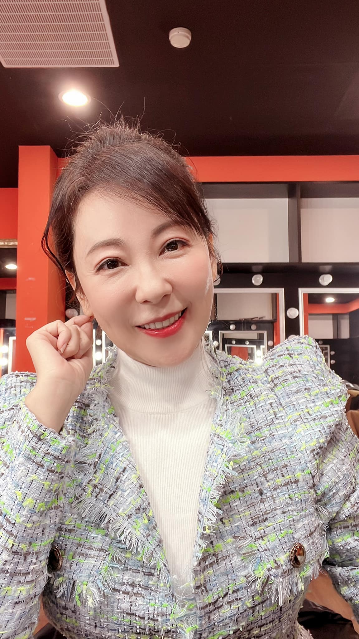 動念進廠維修！55歲女星「被醫美列拒絕戶」十分錯愕　「一曬素顏照」網秒懂：根本不需要