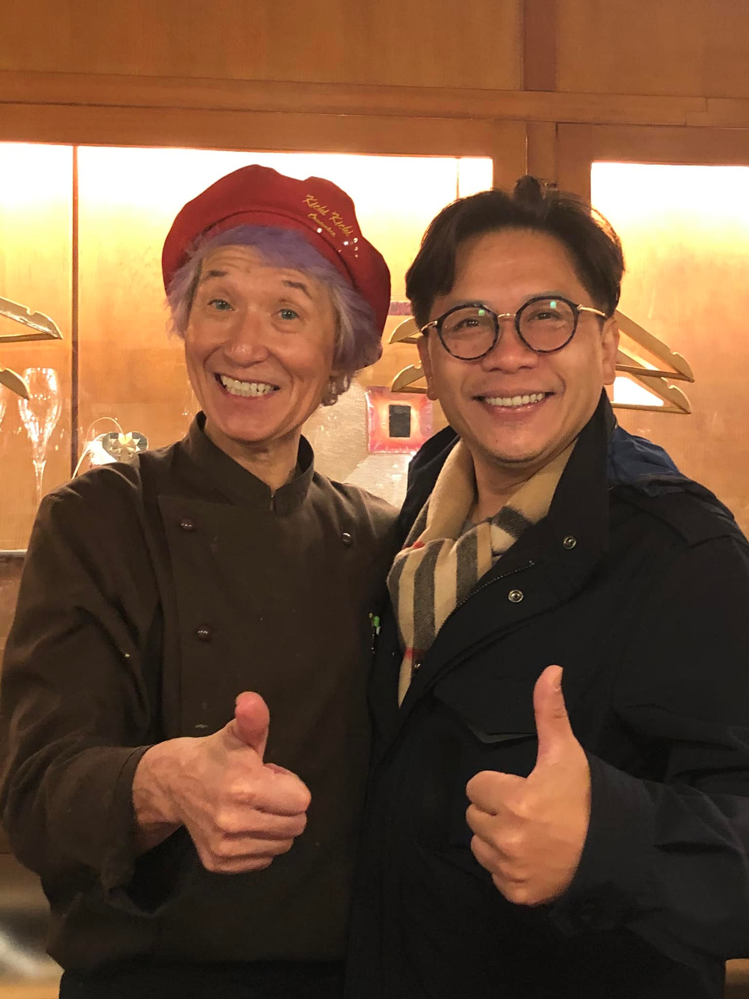 年輕受盡委屈！同事狂起鬨「許傑輝獨自包辦尾牙」吃力不討好　上台領獎「卻換來台下噓聲一片」從此人生改觀