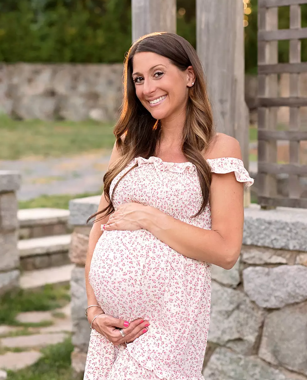 以為是懷雙胞胎！醫生幫她照超音波「疑惑緊盯螢幕」　走出房間驚呼「千萬分之1的奇蹟」全場嚇傻