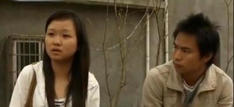 離奇曲折！女孩帶未婚夫「祭拜初戀男友」卻找不到墓地　在鐵籠中「見到活人」真相曝光