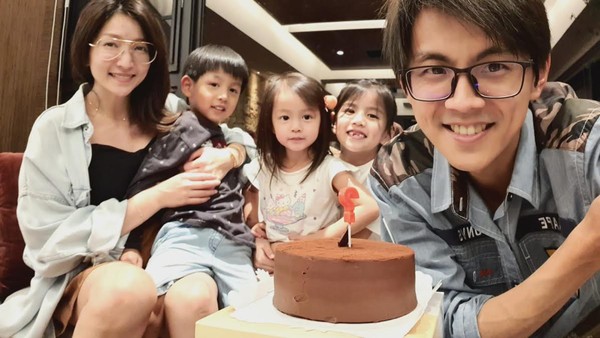 逃過一劫！阿翔老婆「倒車壓死亡邊線」險一屍兩命　救命恩人「留下空號消失9年」女兒：他是鬼！