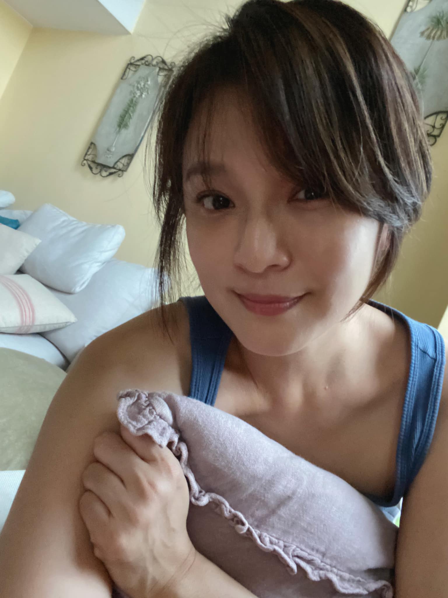 30年沒變！50歲花系列女星「腰酸背痛嘆認老」　曬「絕美凍齡照」網羨：好嫩啊