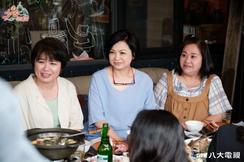 結婚12年！鍾欣凌自爆「忙著對付她們」沒有自己時間　「經營婚姻有秘訣」笑笑：有時捏大腿過了就好