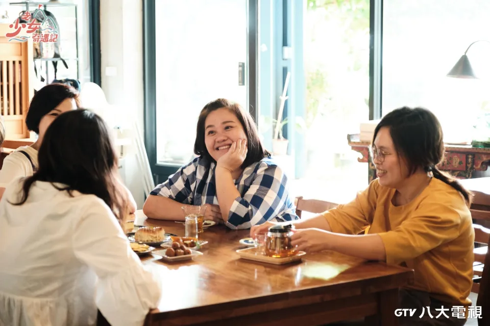 結婚12年！鍾欣凌自爆「忙著對付她們」沒有自己時間　「經營婚姻有秘訣」笑笑：有時捏大腿過了就好