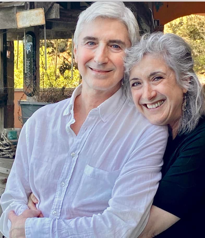 男星神隱多年驚傳逝世!經紀人證實「長期罹病在家中走了」享年63歲 家人哀慟「他的精神將會延續」