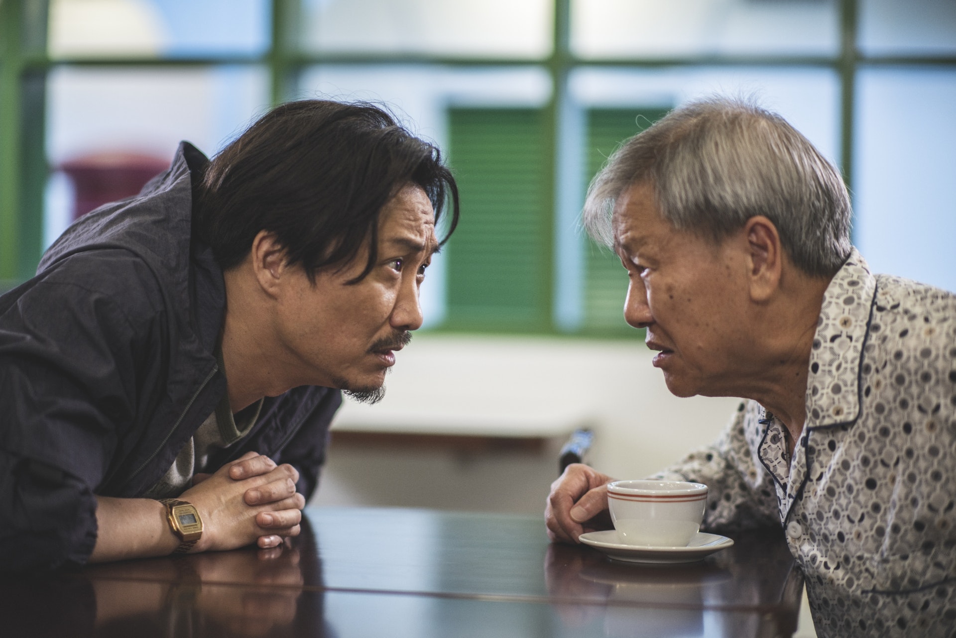 心酸!兒子寫給不忠父親的一封信:「父不慈子如何孝,你我之間是陌路」