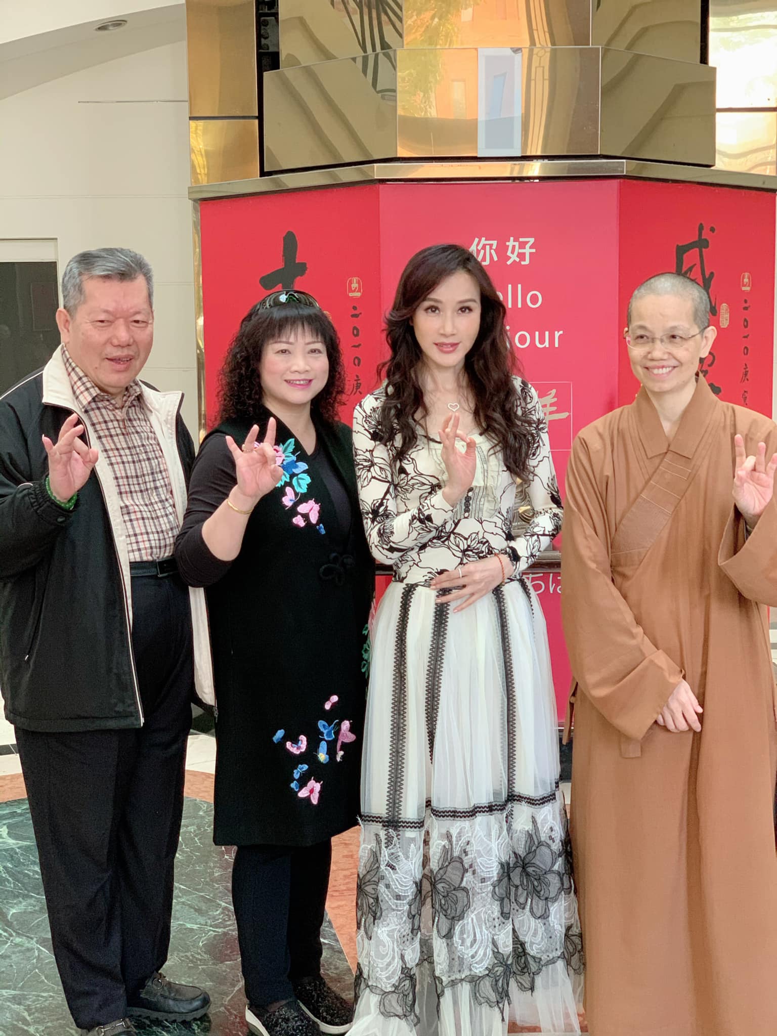 堅持不過生日！蕭大美人「連續7年寫書法抄心經」迴向給天上母　「終於夢到媽媽」感動淚崩：放心了