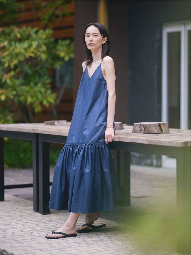 今夏最流行這條裙子！女人40歲後「最愛穿它」　 簡單舒服的搭配：藏肉又涼快