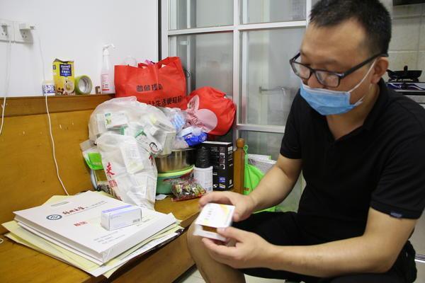暑假不敢玩樂！少年跑去打工「大汗淋漓搬貨」工時長達11小時　不敢亂花「努力籌妹妹醫藥費」