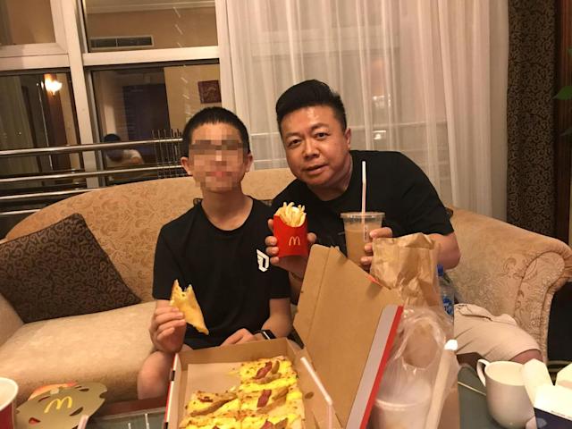 砸3百萬才得子！董至成嘆「父母離婚是傷害」與16歲兒話越來越少　力拼千萬教育費「彌補應盡責任」