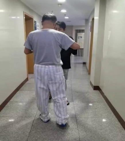 冷氣房待太久驚傳腦中風！醫揭「2類人」高風險：溫差控制是關鍵