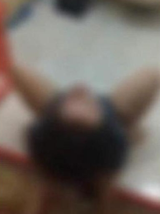 被媽媽帶去驅邪！41歲女「遭乩童跨坐狂拍」當場斷氣　生前向媽求助「口中唸唸有詞」：女兒不在了