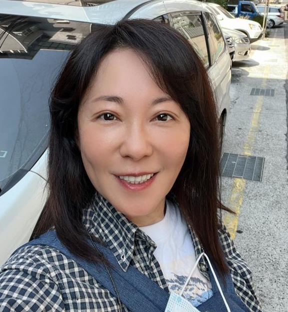 才說生子不強求！況明潔突PO「產房抱嬰兒慈母笑」粉絲狂恭喜　她親口曝「生孩子太辛苦」：享受結果