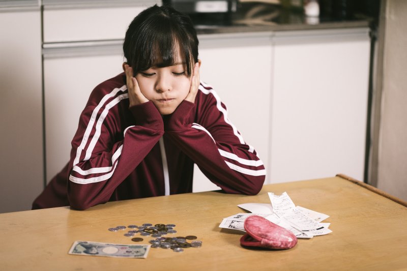 每月都給1萬孝親！她父親節「包3000送爸爸被嫌摳」　心酸哭問「是我真的包太少嗎」網友掀論戰