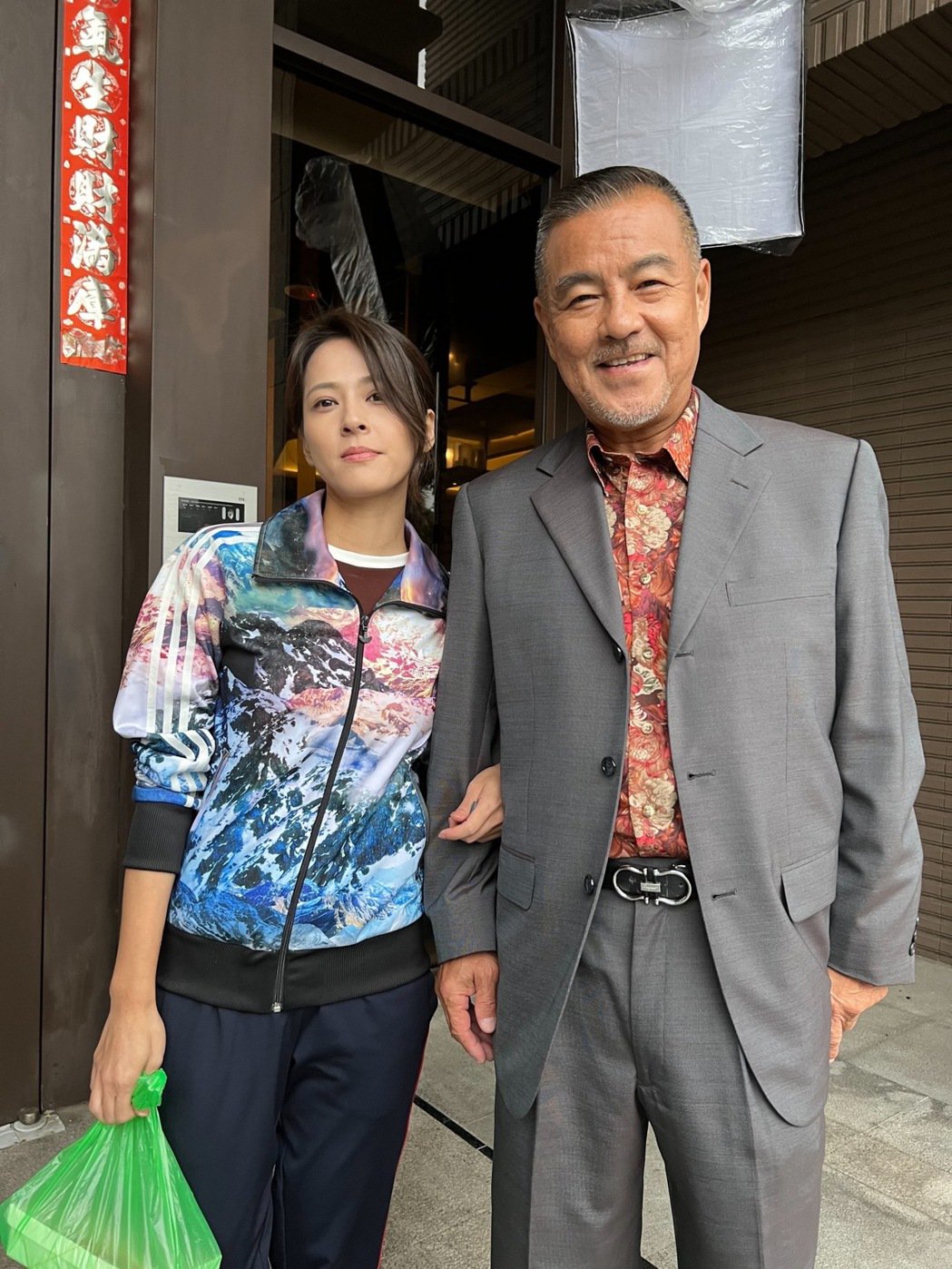 拍戲留下後遺症!70歲資深男星「10年隱疾纏身」驚爆一器官廢了 「只領11萬賠償」老後最放心不下她