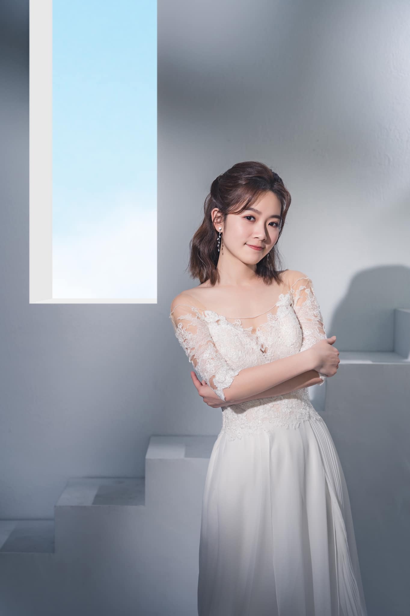 全身被淋巧克力醬！《一家團圓》趙霏霏「2歲後沒見過媽」靠姑姑養大　嘆戶頭剩百元「仍咬牙堅持演戲夢」
