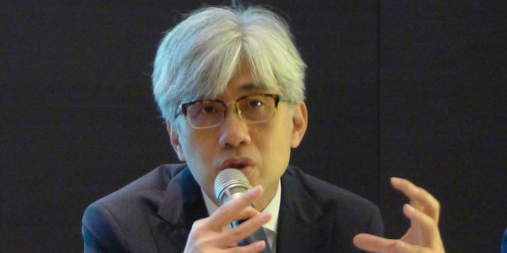 家中已聘看護！銀行董座毅然棄高薪「回家照顧94歲爸爸」 與父母同住11年「坦言應該更早開始」