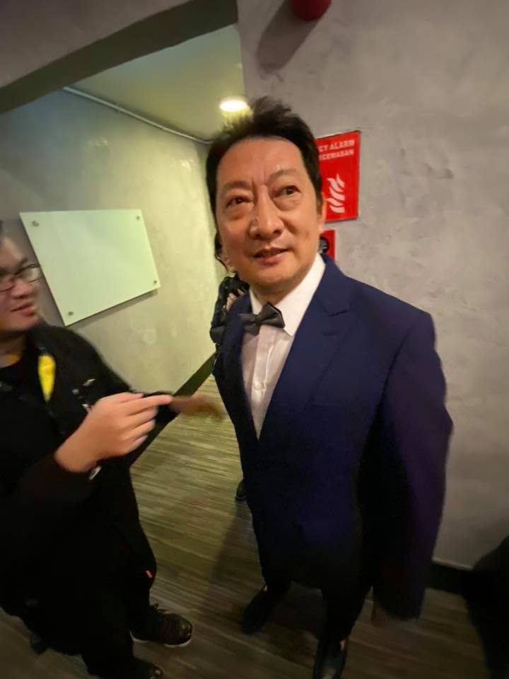 55歲喜得女！資深男星「金山買2千坪地」當快樂農夫　「退休當新手爸1年」三口近況曝