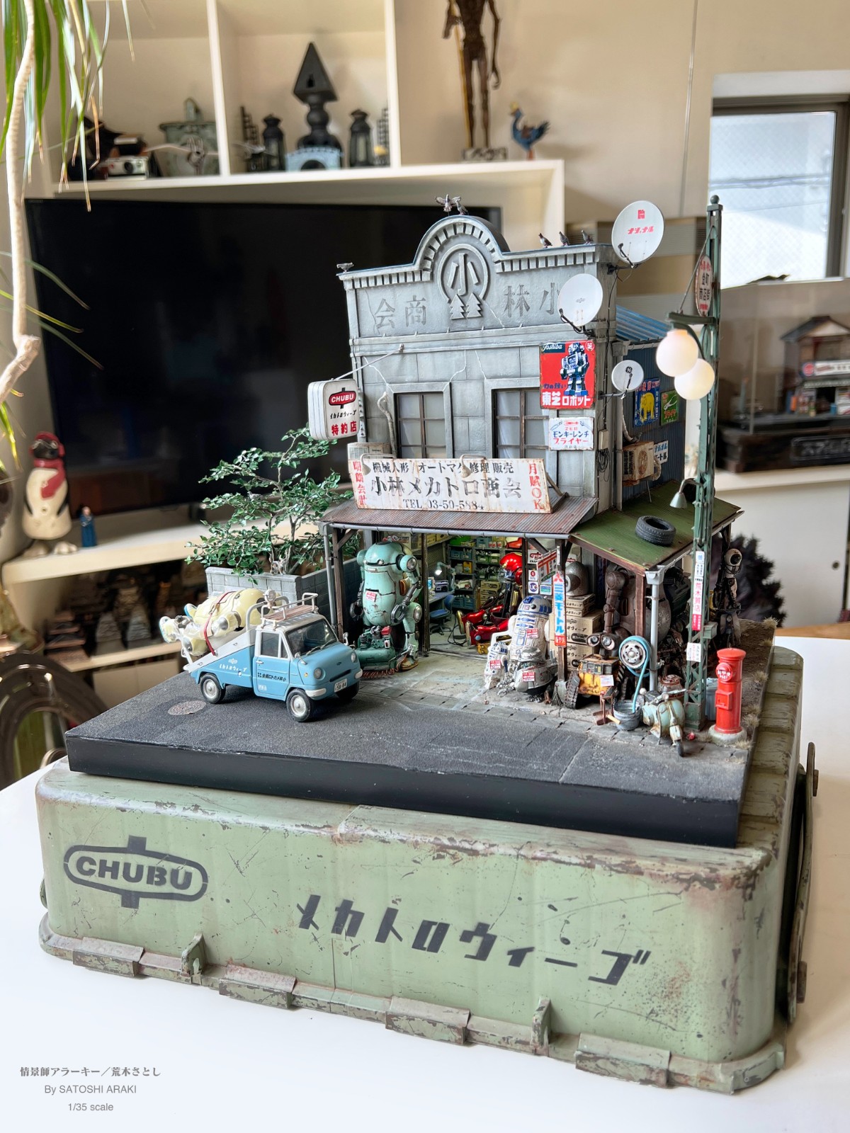 不說以為是真的！微型大師打造「80年代日本柑仔店」　走進屋內「牆上掛滿童年回憶」彷彿以前的台灣