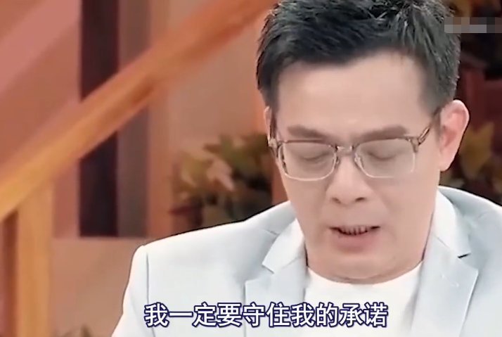 愛妻去世3年！61歲資深男星「葬禮上哭到昏厥」發誓永不再娶　如今被問「是否會一直單身」回答令人意外