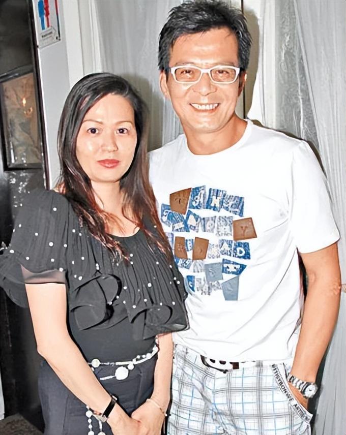愛妻去世4年！63歲影帝「葬禮上哭到昏厥」發誓永不再娶　「如今生活曝光」網卻怒轟：都是虛情假意