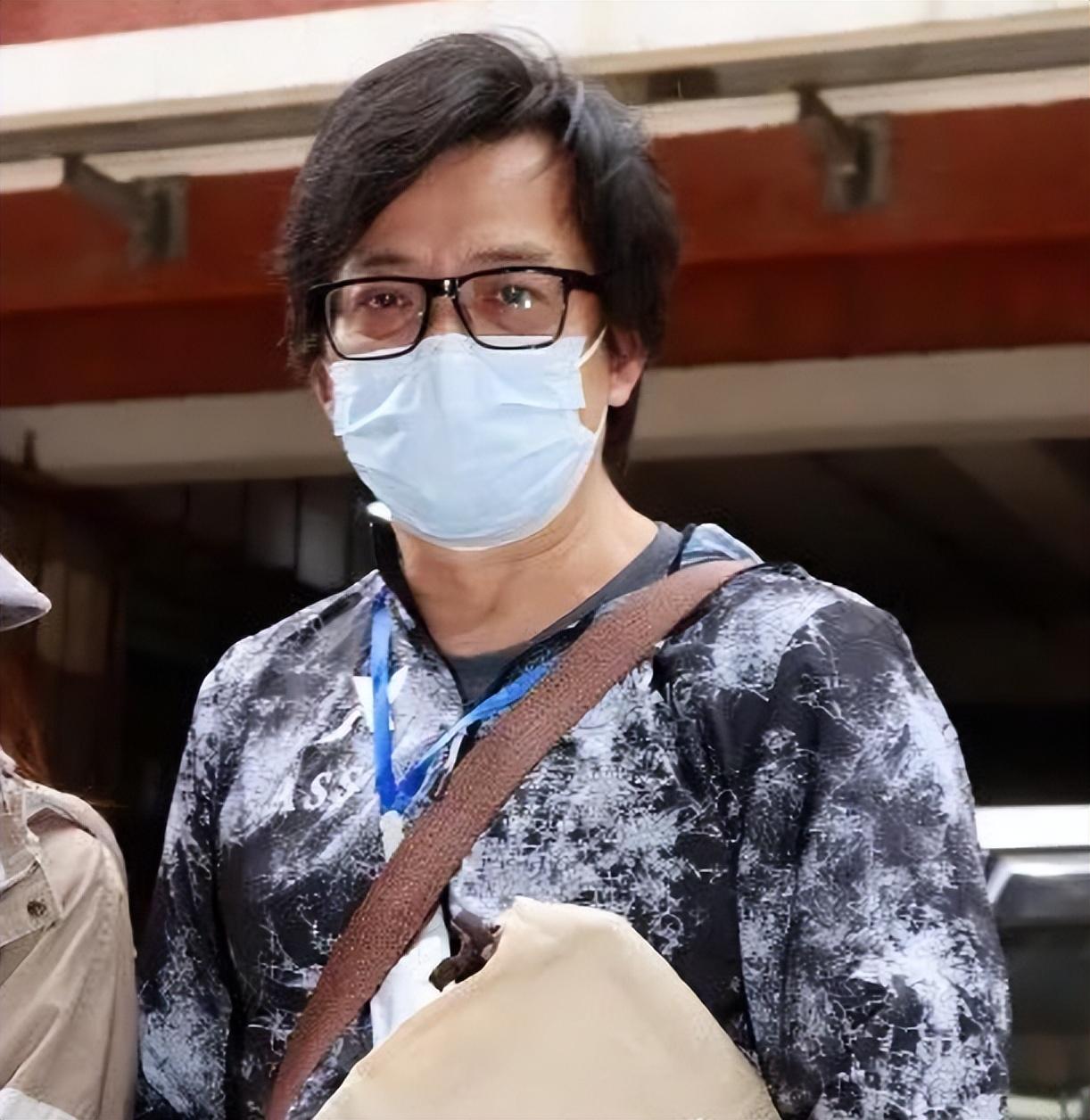 愛妻去世4年！63歲影帝「葬禮上哭到昏厥」發誓永不再娶　「如今生活曝光」網卻怒轟：都是虛情假意
