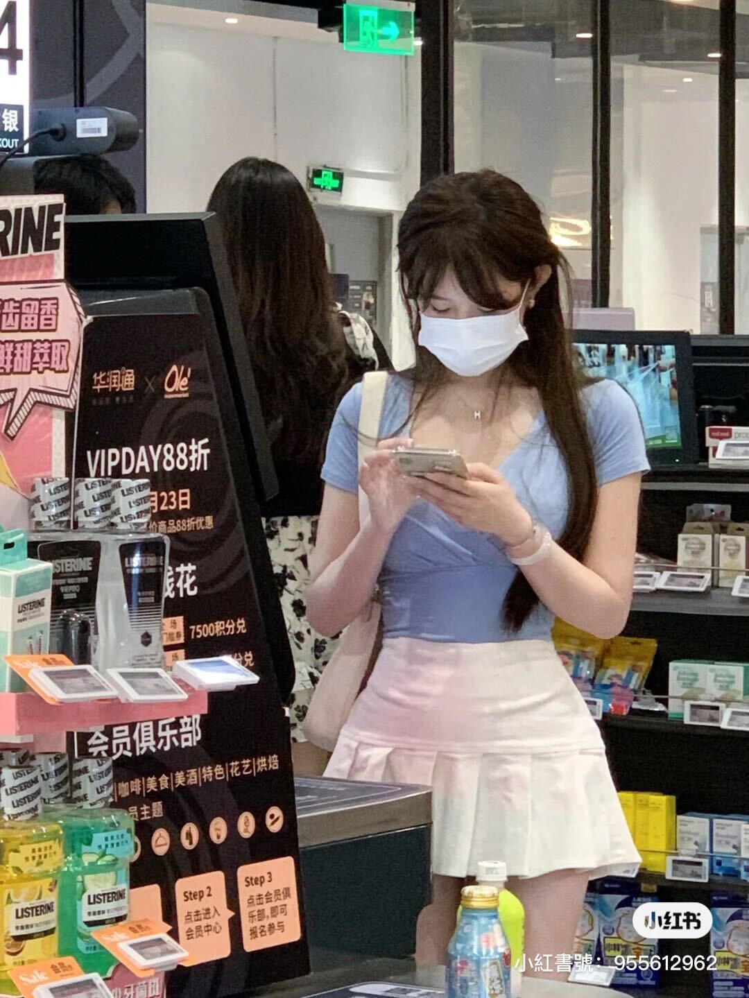 比貨架上的水純淨！超市裡驚見「仙女系口罩正妹」爆紅　脫下口罩後「韓劇女主角五官」瞬間戀愛❤️