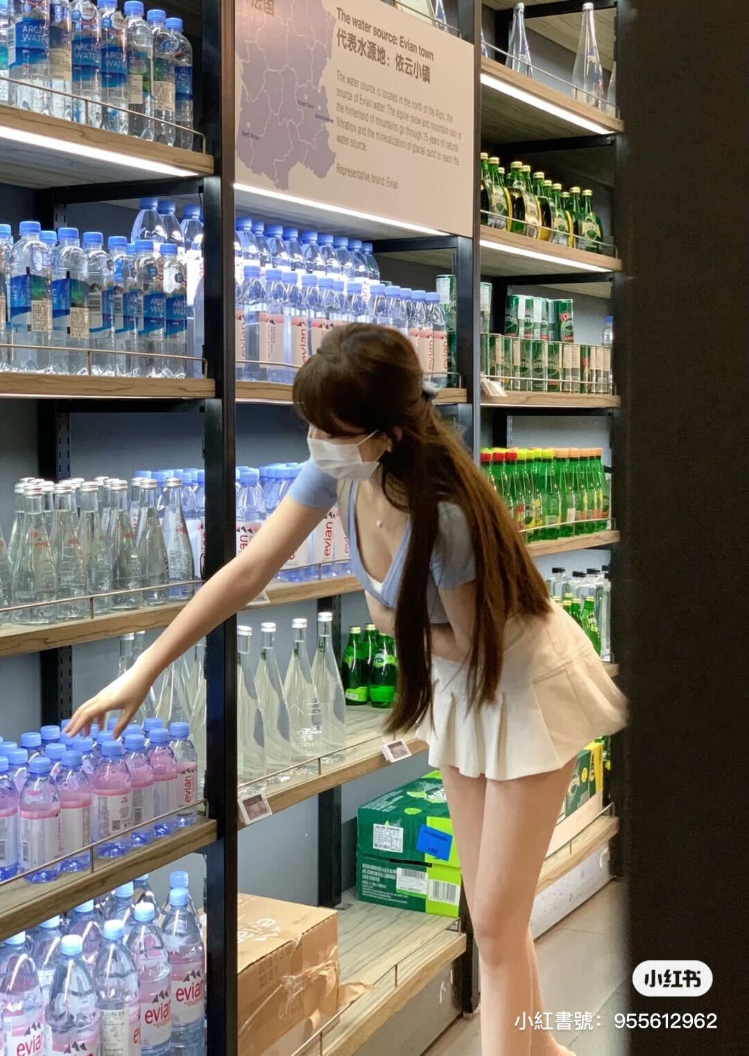 比貨架上的水純淨！超市裡驚見「仙女系口罩正妹」爆紅　脫下口罩後「韓劇女主角五官」瞬間戀愛❤️