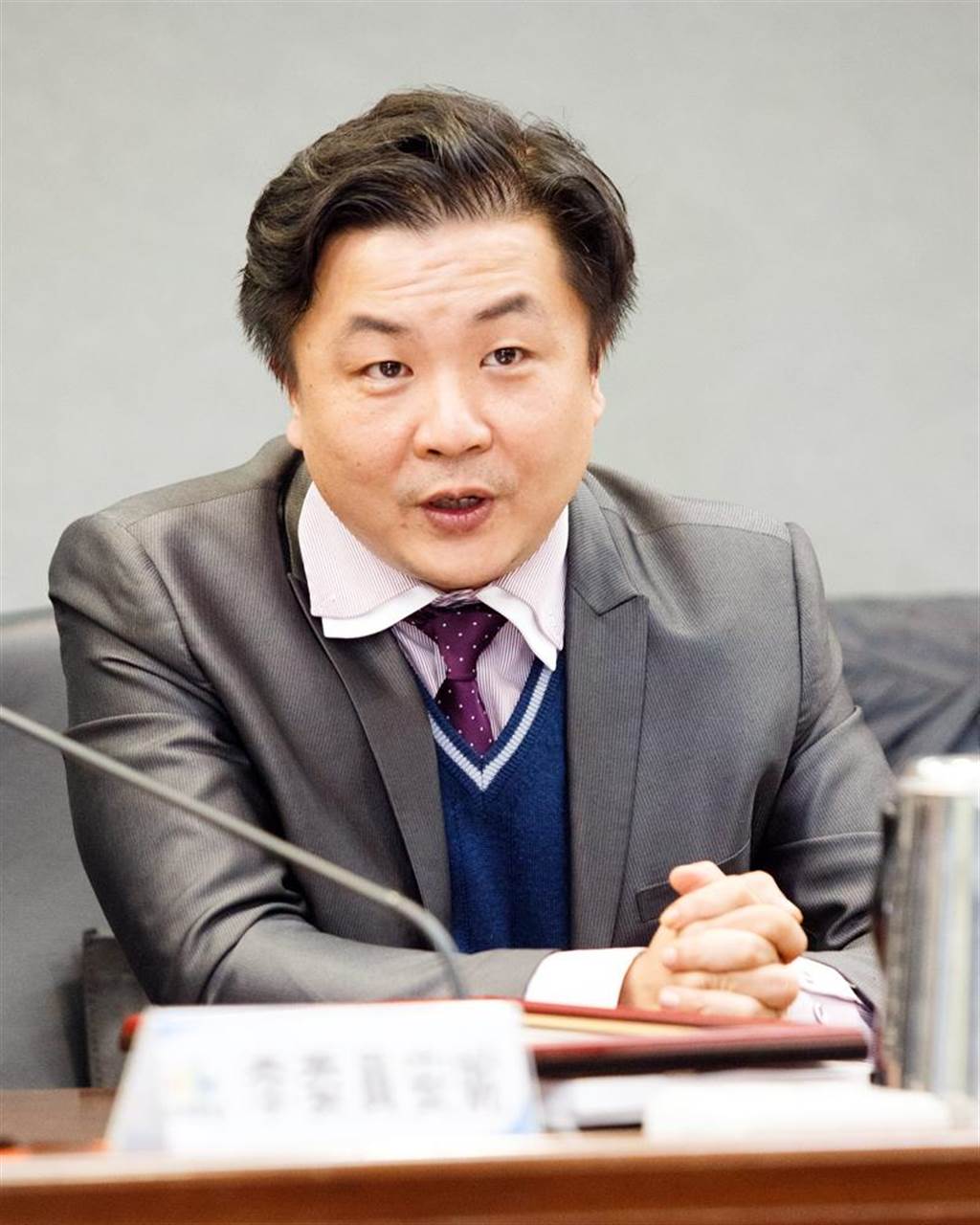 獨子太辛苦！他崩潰「當父母患重病，該辭職照顧嗎」　名律師點破關鍵「別被傳統孝順壓垮」