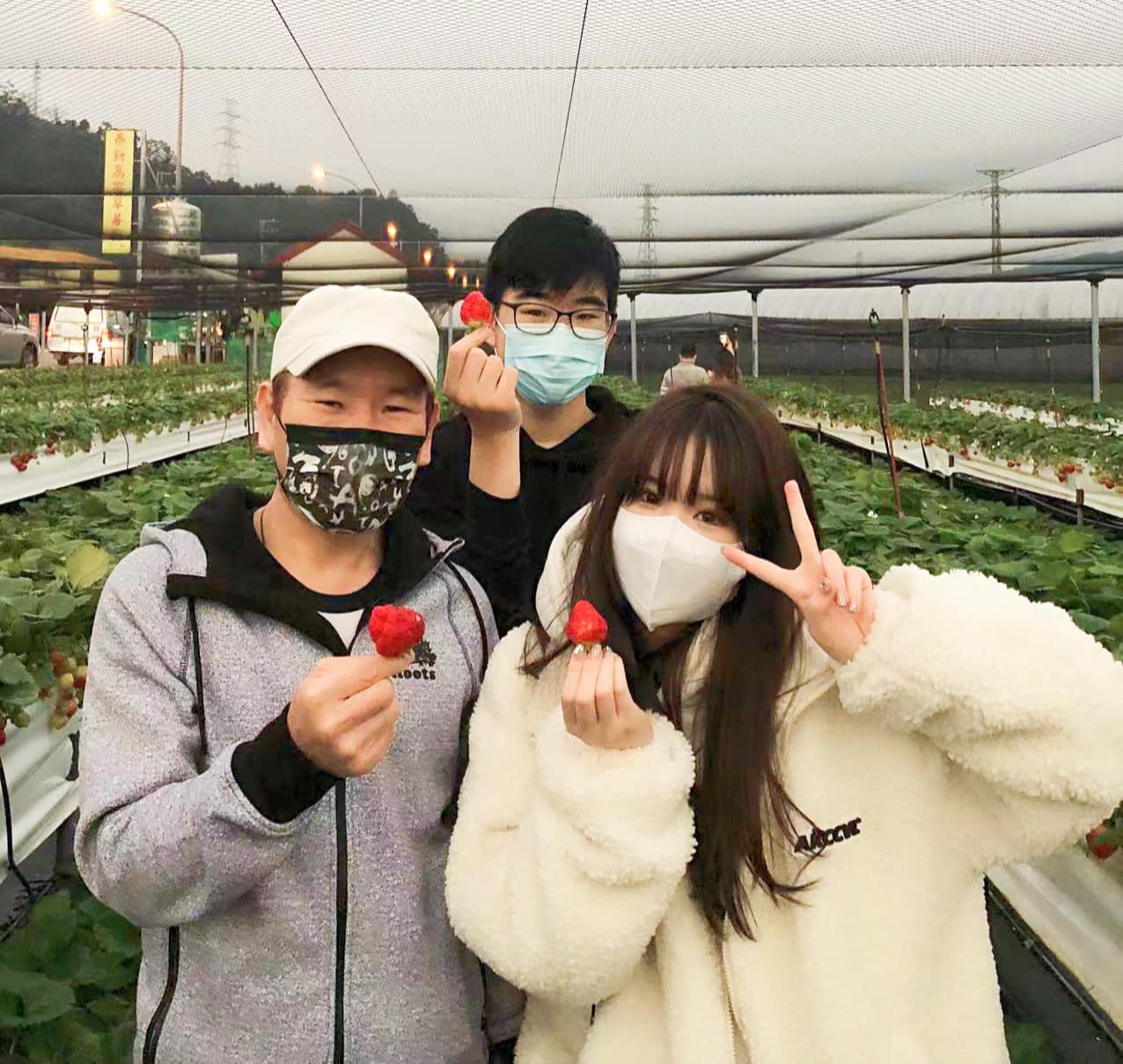 當單親爸10多年！金曲歌王嘆「在家都用賴聯絡」各自躲房間吃飯　坦言很無力「全天下父母都一樣」