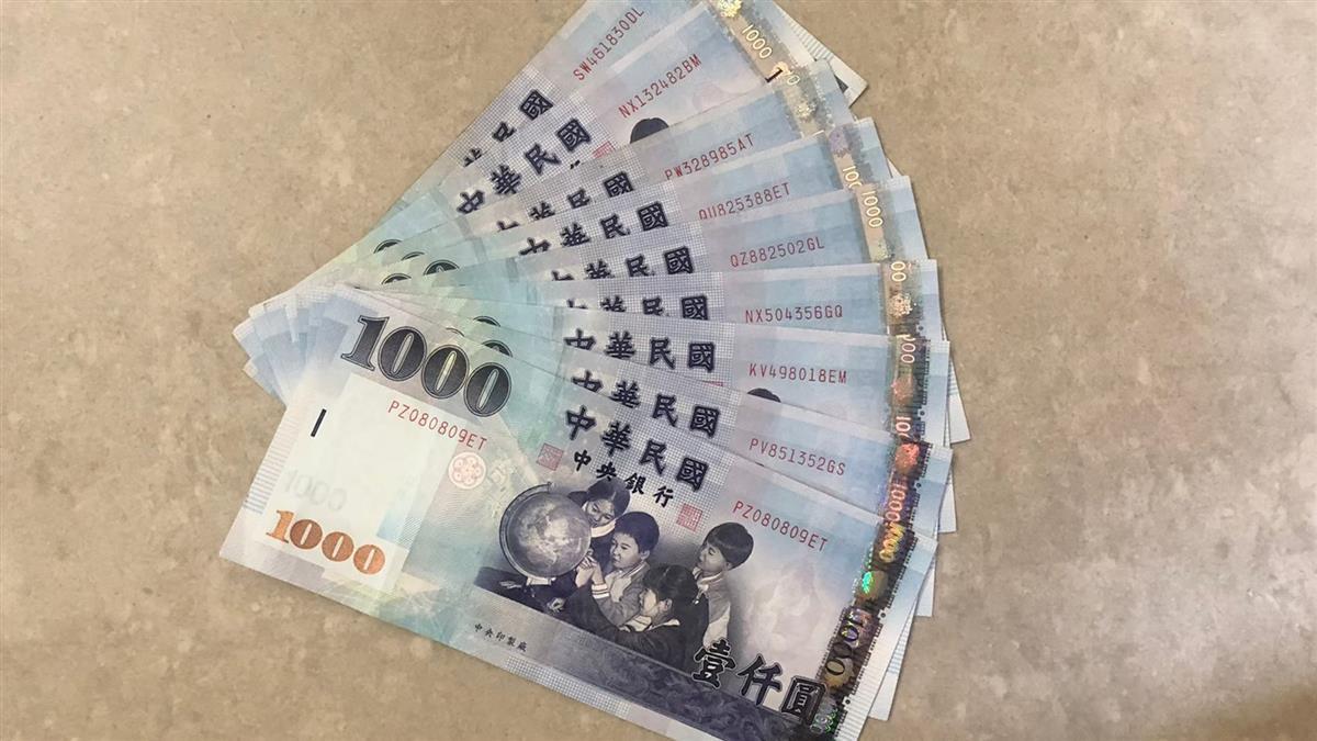 阿嬤跌倒住院！無業嬸嬸幫顧「要求比照看護收費」她氣喊合理嗎　網友點出盲點「錢根本小事」