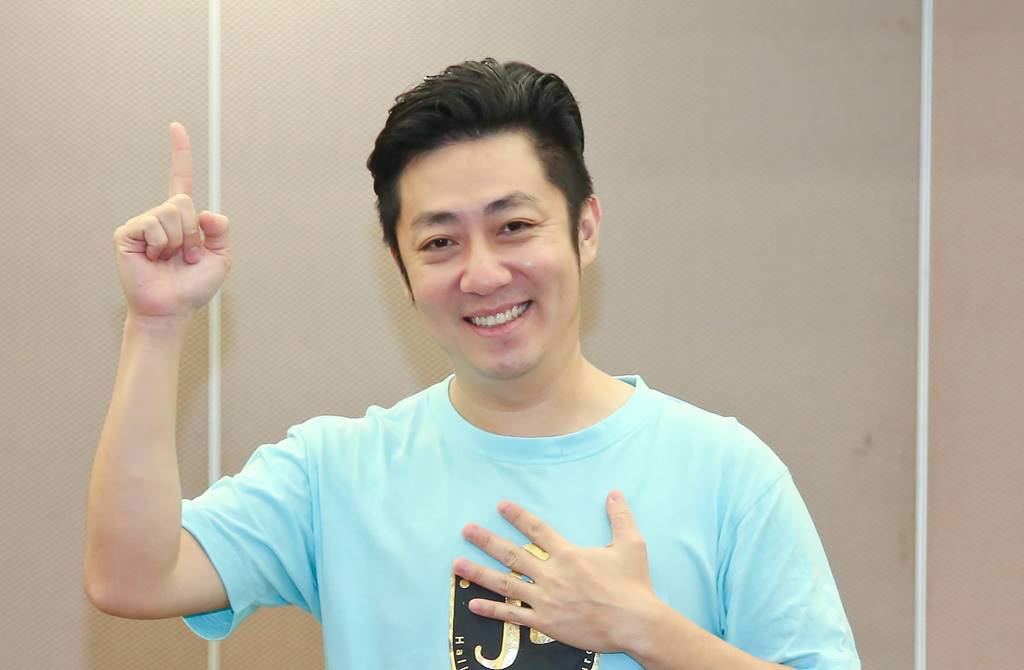 生前創作沒人要！艾成「自信歌唱嘶吼」最後身影曝光　「我就是我生命的傑作」網全淚崩