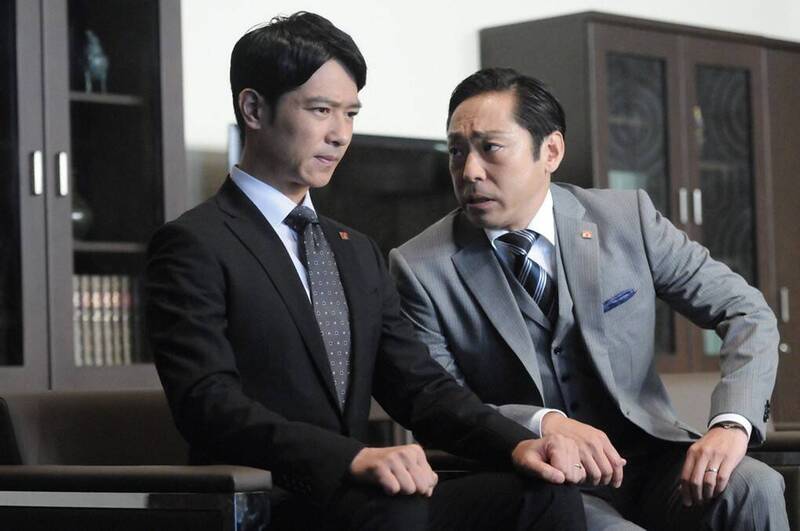 才好不容易爆紅!59歲男星爆「強吻酒店妹」 誇張行徑「把女方玩到生病」形象一落千丈