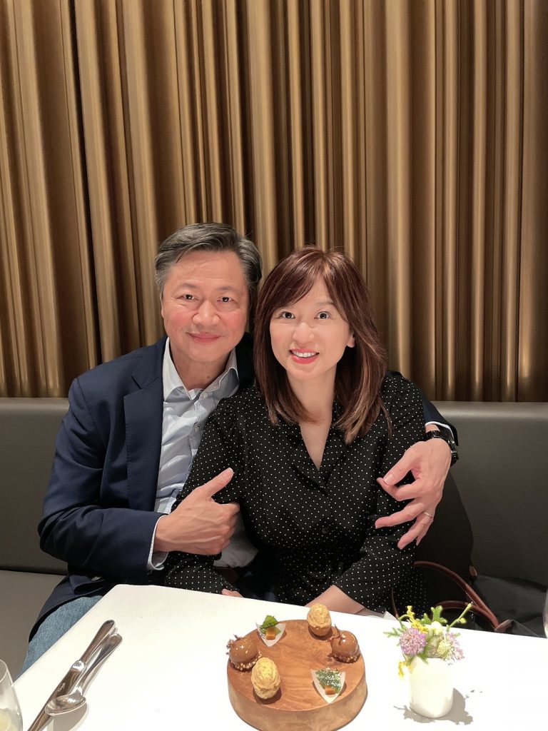 絕不惹周玉琴生氣！賴岳謙再放閃「求生慾爆發」曝愛妻守則　64歲喜迎第二春「網喊太配了」